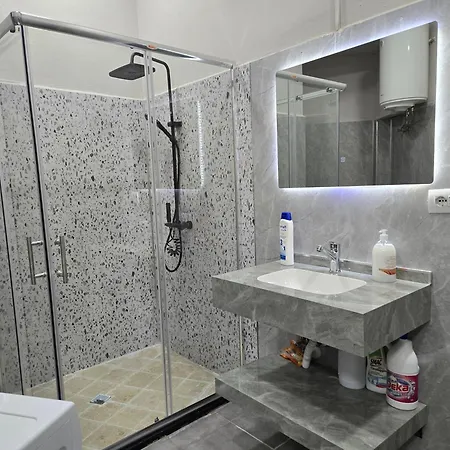 Apartman Royal Harbor View Lux 4-bedroom Waterfront